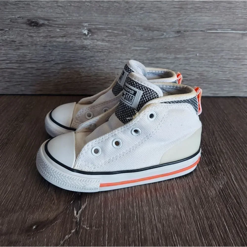 Converse Kids White High Top Sneakers Size 7